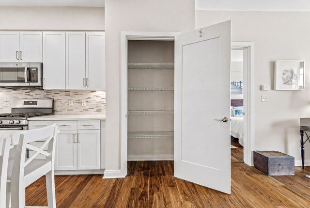 3531 Washington St Unit 304, Boston, MA 02130