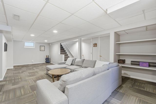 2840 Brunswick Avenue S, Saint Louis Park, MN 55416