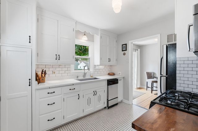 2840 Brunswick Avenue S, Saint Louis Park, MN 55416