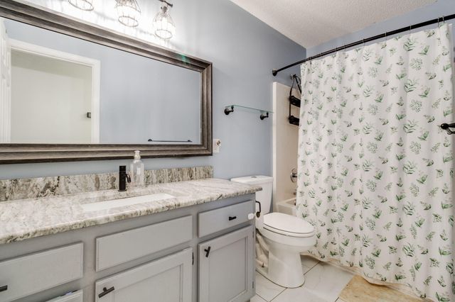 4270 Mossyoak Lane, Dalzell, SC 29040