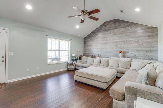 4270 Mossyoak Lane, Dalzell, SC 29040