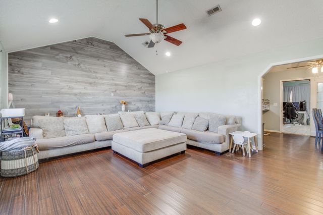 4270 Mossyoak Lane, Dalzell, SC 29040