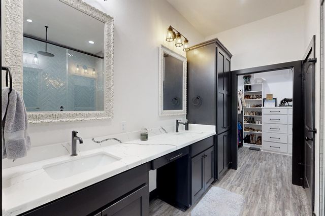 10477 Acacia Lane, Hearne, TX 77859