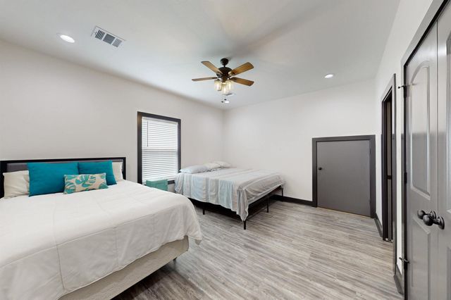 10477 Acacia Lane, Hearne, TX 77859