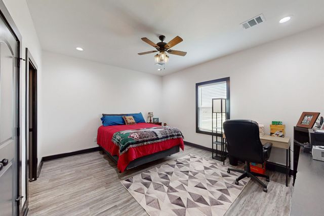 10477 Acacia Lane, Hearne, TX 77859