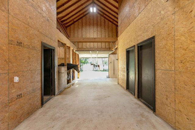 10477 Acacia Lane, Hearne, TX 77859