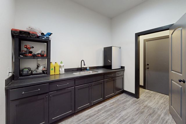 10477 Acacia Lane, Hearne, TX 77859