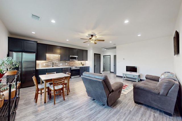 10477 Acacia Lane, Hearne, TX 77859