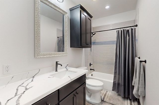 10477 Acacia Lane, Hearne, TX 77859