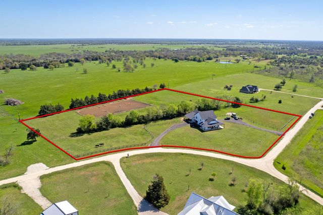 10477 Acacia Lane, Hearne, TX 77859