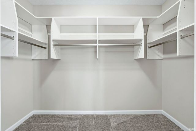 802 Lagonda Trail, Fort Wayne, IN 46818