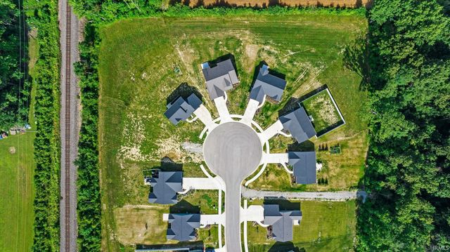 802 Lagonda Trail, Fort Wayne, IN 46818