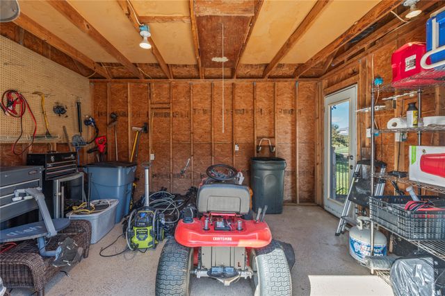 180 Surls Drive, Mabank, TX 75156