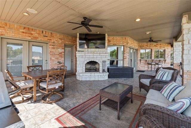 180 Surls Drive, Mabank, TX 75156