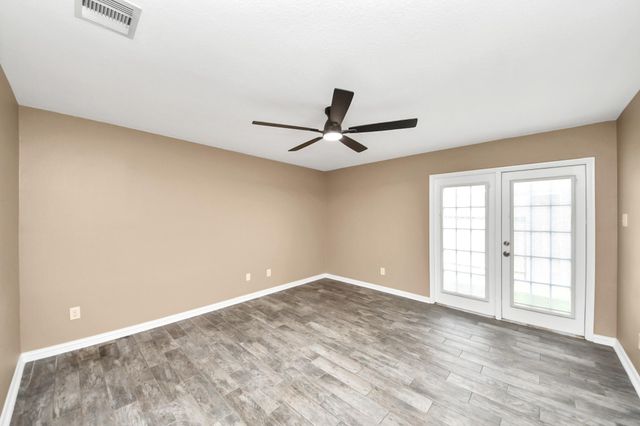 11219 Hall Terrace Court, Houston, TX 77075