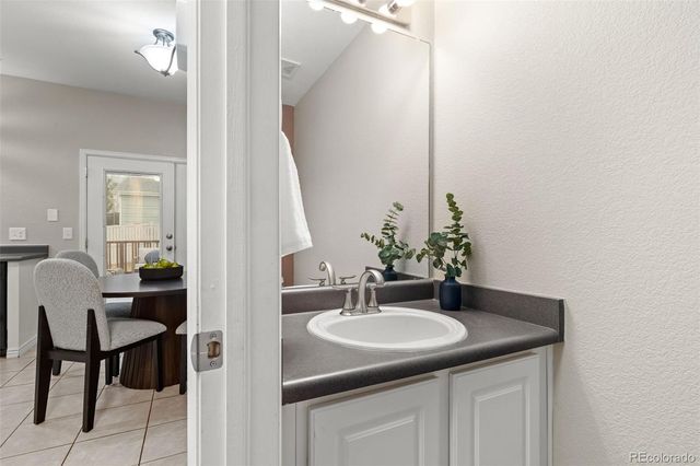 3580 S Jebel Circle, Aurora, CO 80013