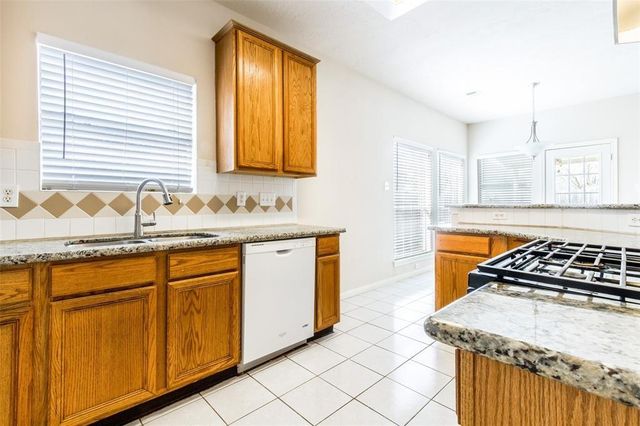 1138 Evandale Lane, Sugar Land, TX 77479