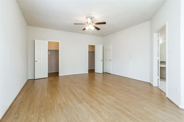 1138 Evandale Lane, Sugar Land, TX 77479
