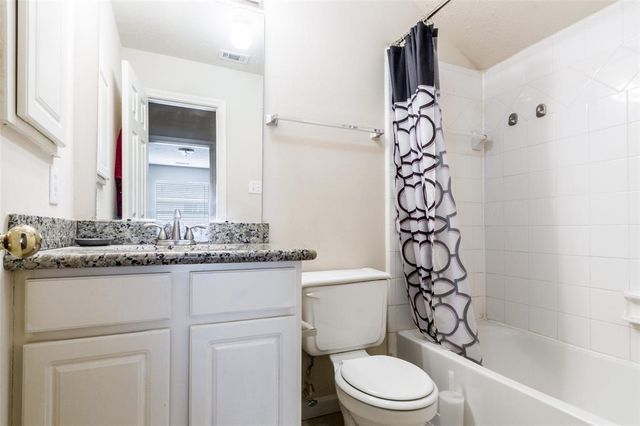 1138 Evandale Lane, Sugar Land, TX 77479