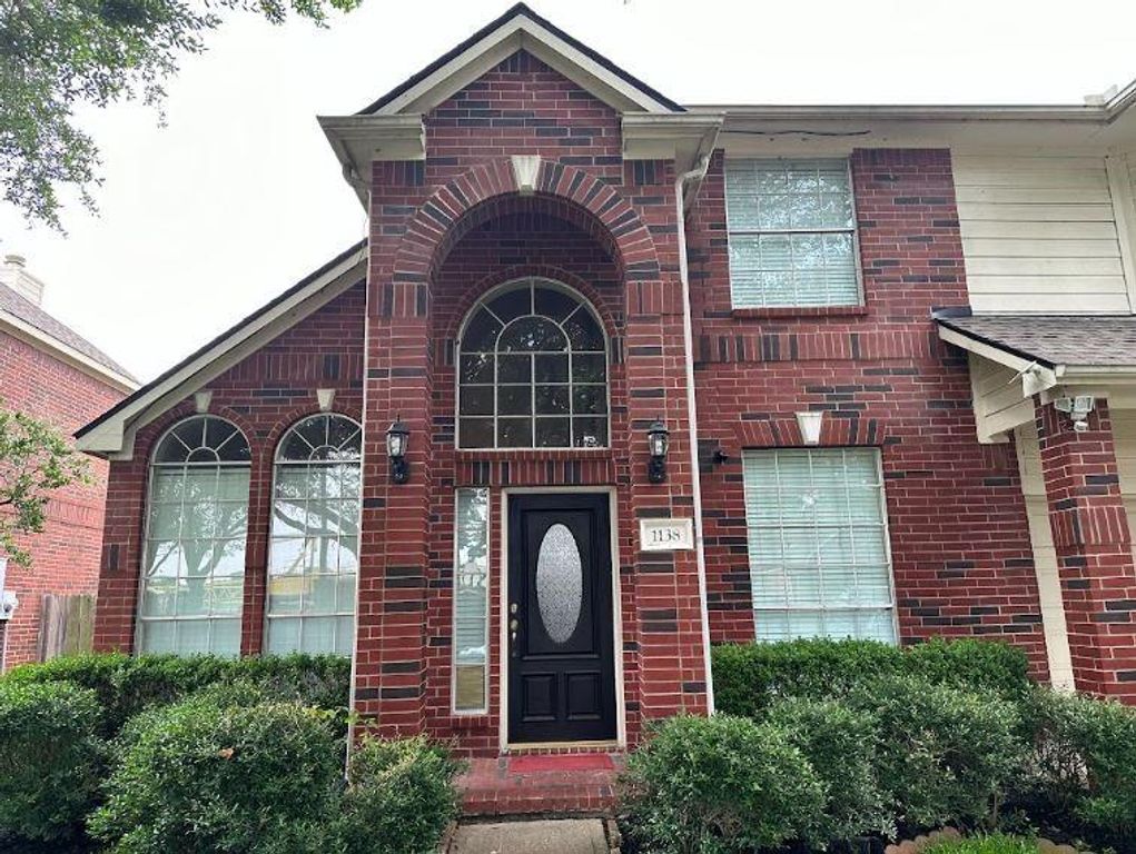 1138 Evandale Lane, Sugar Land, TX 77479