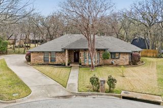 5209 Commander Court, Arlington, TX 76017