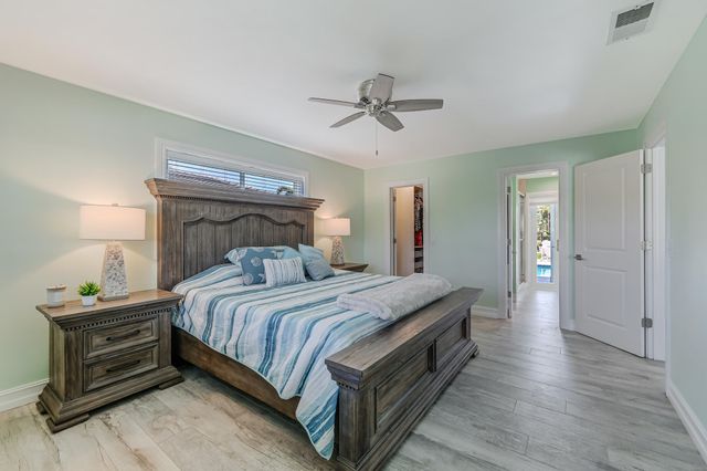1030 NE 27th Way, Pompano Beach, FL 33062