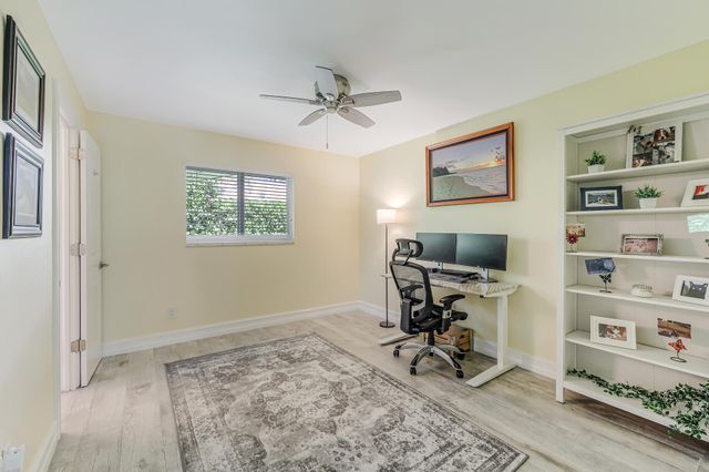 1030 NE 27th Way, Pompano Beach, FL 33062