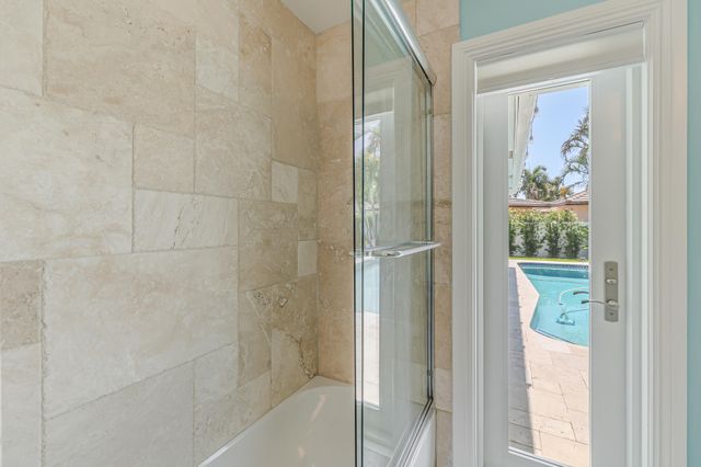 1030 NE 27th Way, Pompano Beach, FL 33062