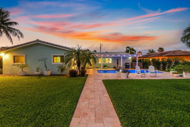 1030 NE 27th Way, Pompano Beach, FL 33062