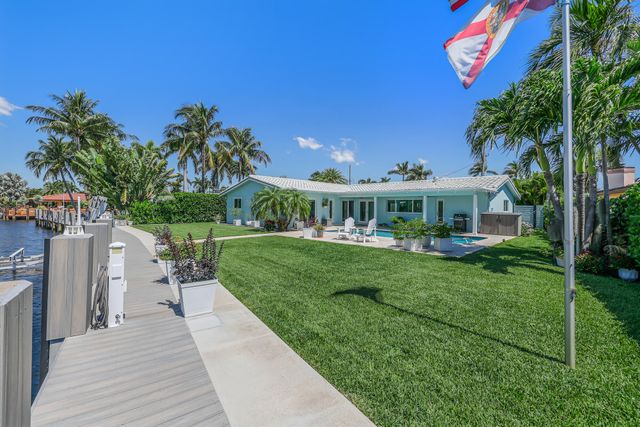 1030 NE 27th Way, Pompano Beach, FL 33062