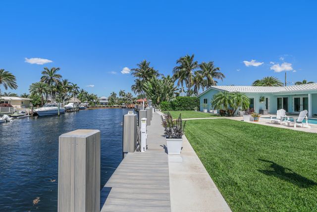 1030 NE 27th Way, Pompano Beach, FL 33062