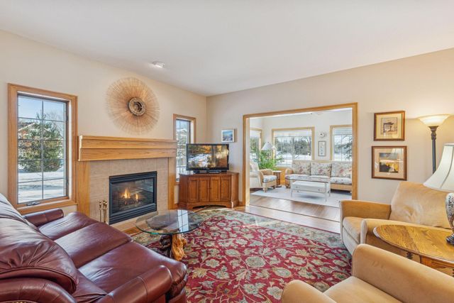 1301 Beachcomber Boulevard, Waconia, MN 55387