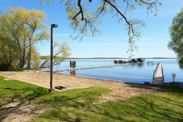 1301 Beachcomber Boulevard, Waconia, MN 55387