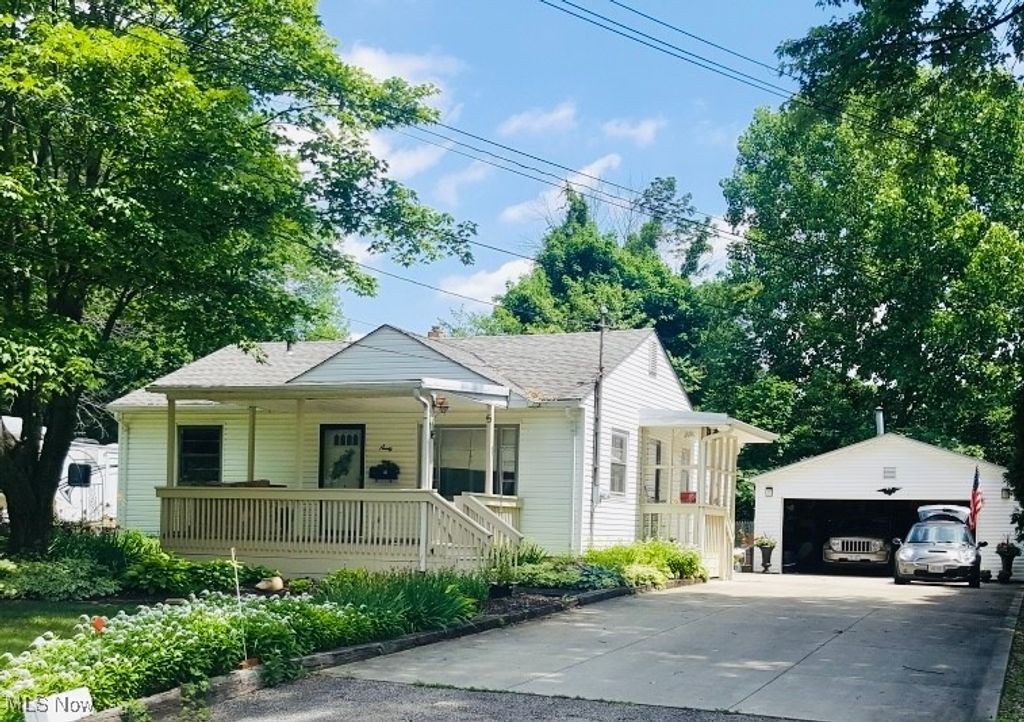 90 Maryann Road, Tallmadge, OH 44278