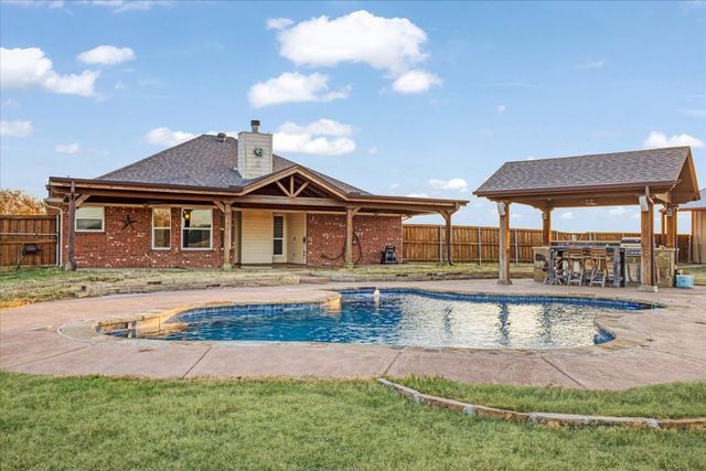 5314 County Road 3204, Campbell, TX 75422