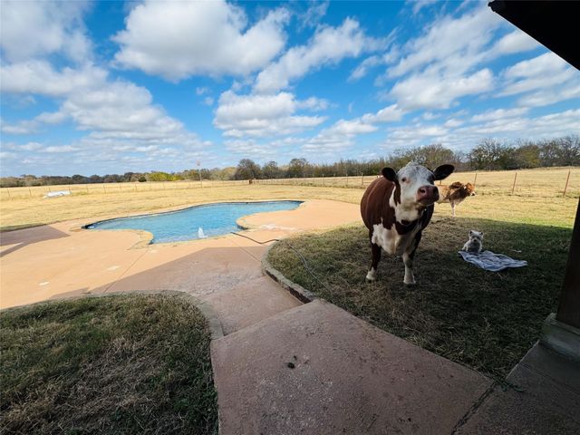 5314 County Road 3204, Campbell, TX 75422