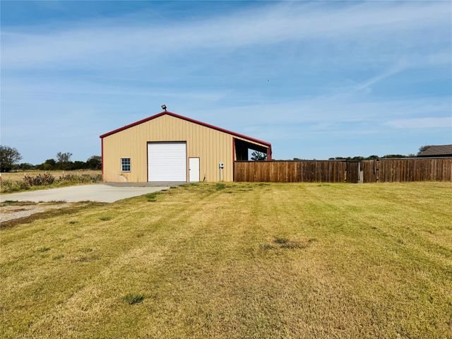 5314 County Road 3204, Campbell, TX 75422
