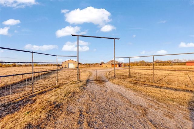 5314 County Road 3204, Campbell, TX 75422