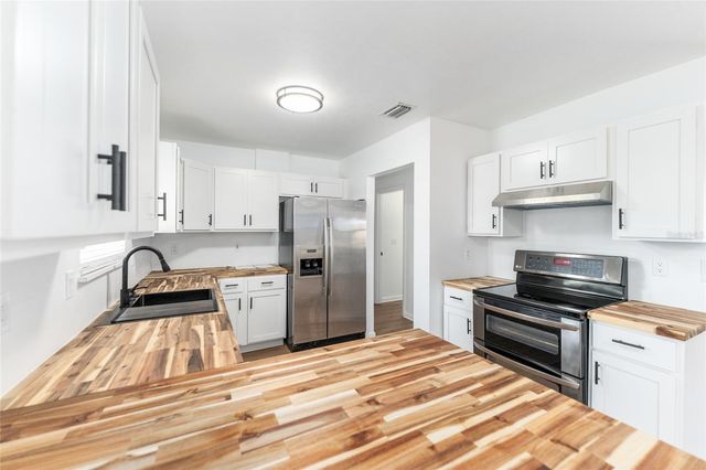 5701 SW 47TH PLACE, Gainesville, FL 32608