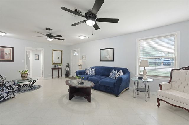 922 Oak Park Ave, Corpus Christi, TX 78408