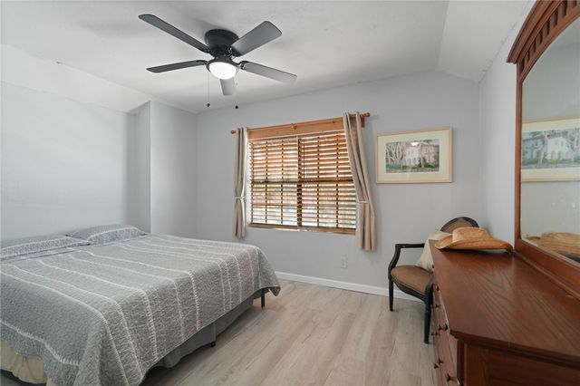922 Oak Park Ave, Corpus Christi, TX 78408