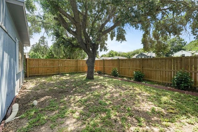 922 Oak Park Ave, Corpus Christi, TX 78408