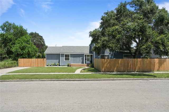 922 Oak Park Ave, Corpus Christi, TX 78408
