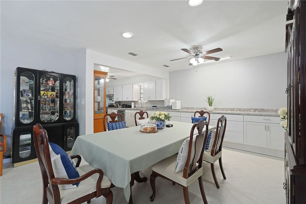 922 Oak Park Ave, Corpus Christi, TX 78408 — photo 5