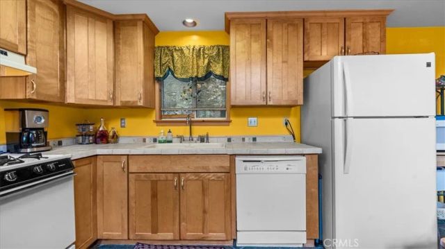 2254 Spring Oak Drive, Running Springs, CA 92382