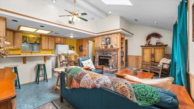 2254 Spring Oak Drive, Running Springs, CA 92382