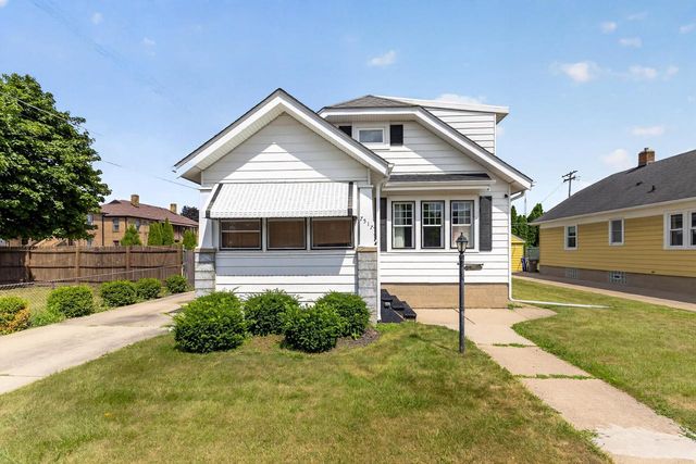 7517 27th AVENUE, Kenosha, WI 53143