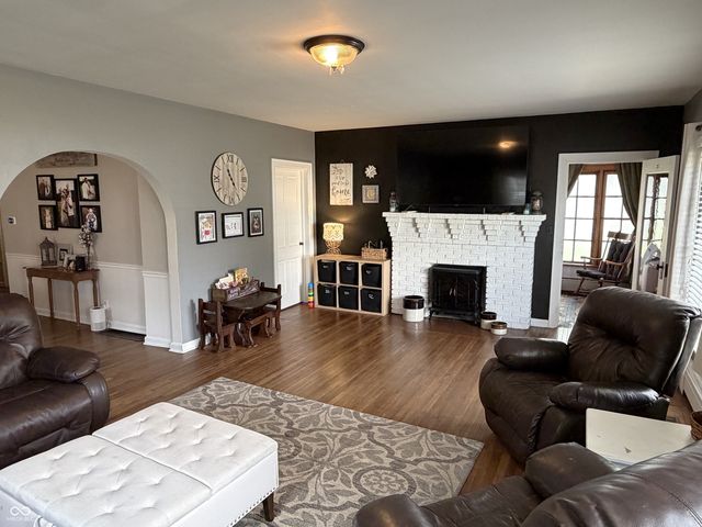 210 N Washington Street, Ladoga, IN 47954