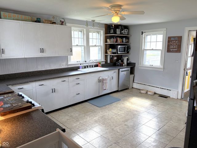 210 N Washington Street, Ladoga, IN 47954