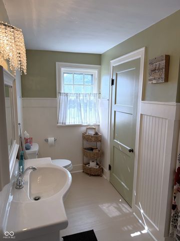 210 N Washington Street, Ladoga, IN 47954